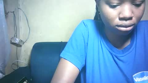 pretty_milan online show from 20, 12, 2025