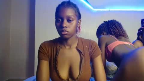 Snapshot of pretty_nyra chatting on 21, 5, 2026 Nyra online show from 21, 5, 2026