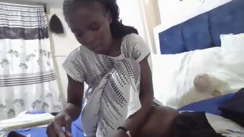 pretty_petite_ebony online show from 5, 10, 2025