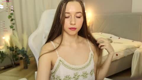 Elina online show from 10, 3, 2025