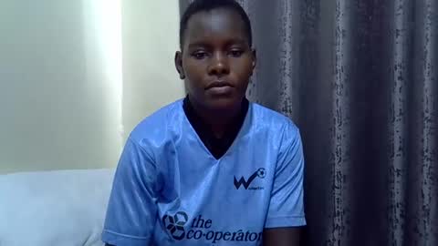 Snapshot of pretty_sheanna chatting on 6, 10, 2025 pretty_sheanna online show from 6, 10, 2025