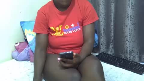 Snapshot of pretty_sheanna chatting on 12, 11, 2025 pretty_sheanna online show from 12, 11, 2025