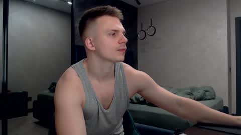 Justin online show from 4, 12, 2024