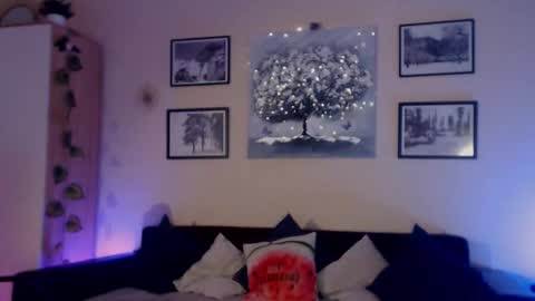 Snapshot of prettyalmaa chatting on 22, 10, 2025 Alma online show from 22, 10, 2025