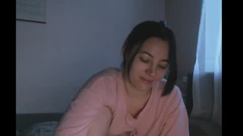 Bella online show from 3, 1, 2025