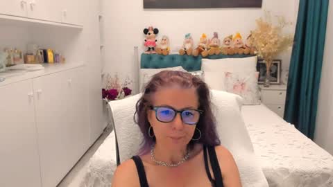 Snapshot of prettyblackeyes chatting on 15, 6, 2026 wilma online show from 15, 6, 2026