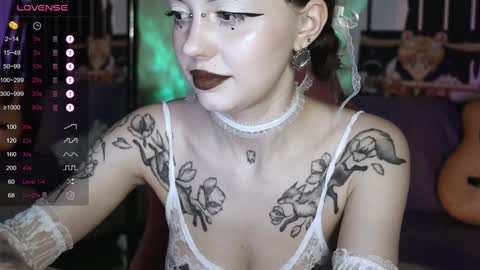 Violet online show from 20, 12, 2024