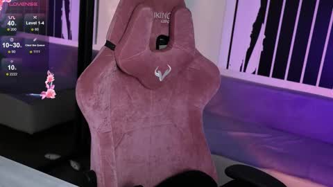 Violet online show from 8, 9, 2025