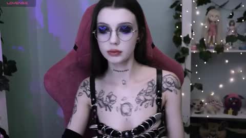 Snapshot of prettybones chatting on 7, 2, 2026 Violet online show from 7, 2, 2026