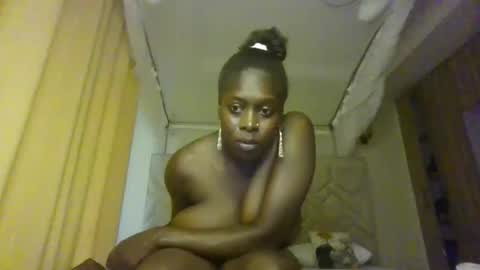 prettydulce online show from 10, 3, 2026