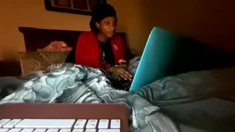 prettyfacefemale online show from 4, 2, 2026