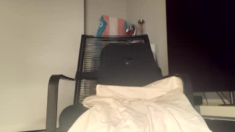 Pretty or Flacka  online show from 25, 2, 2026