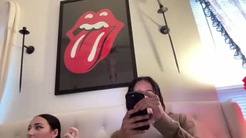 pretty girl opal  lightskin dick online show from 18, 12, 2025