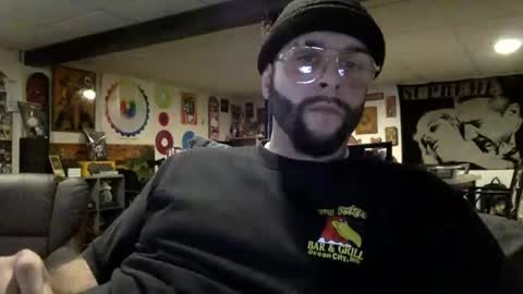 prettyglazed online show from 3, 2, 2025