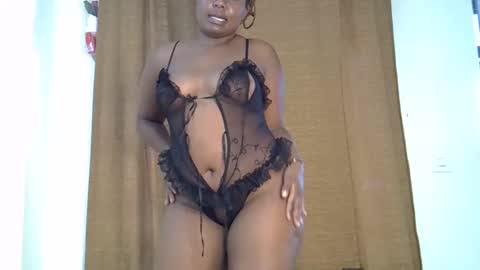 prettymel_ online show from 5, 3, 2025