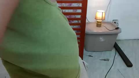 SHIELA MAE online show from 23, 9, 2025