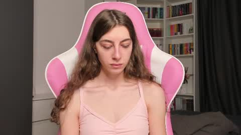Snapshot of prettysomething chatting on 27, 6, 2026 Sophie next stream will be at Monday i will wait you guys online show from 27, 6, 2026