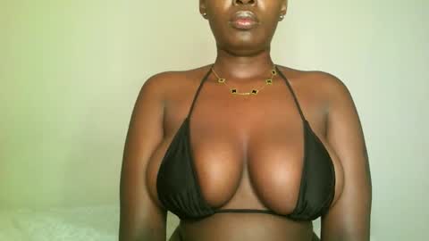 prettyvishy online show from 20, 2, 2025