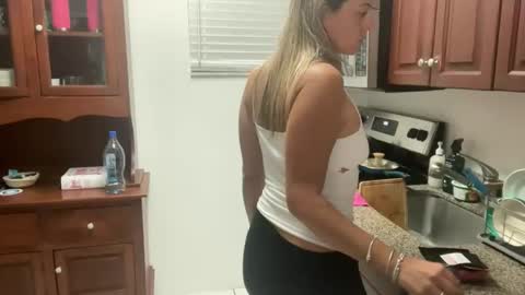 Snapshot of prettyyykittyyy22 chatting on 11, 2, 2026 prettyyykittyyy22 online show from 11, 2, 2026