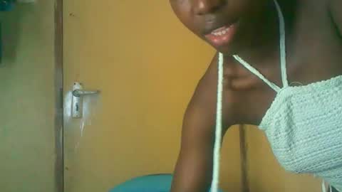 prettyzuzu online show from 18, 11, 2025