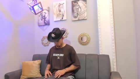 prince_arthur77 online show from 21, 1, 2025