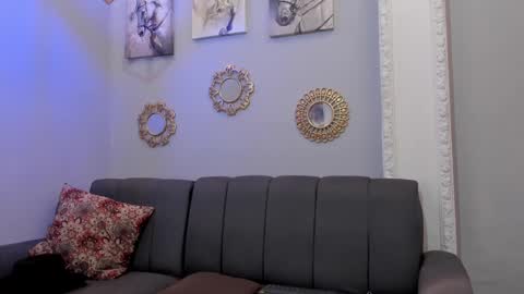 prince_arthur77 online show from 18, 2, 2025