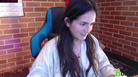 Snapshot of princesa_leia_zathur chatting on 16, 1, 2025 Leia online show from 16, 1, 2025