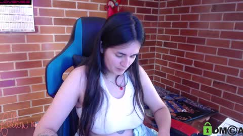 Snapshot of princesa_leia_zathur chatting on 5, 3, 2025 Leia online show from 5, 3, 2025