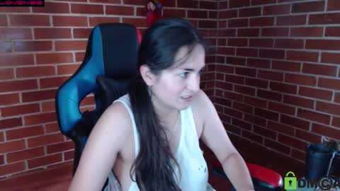 Snapshot of princesa_leia_zathur chatting on 3, 10, 2025 Leia online show from 3, 10, 2025