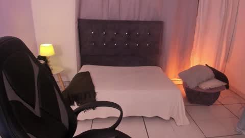 Snapshot of princess_foxxxy1 chatting on 14, 3, 2026 Paula Princess online show from 14, 3, 2026