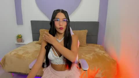 Mia online show from 16, 4, 2026