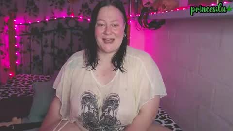 Snapshot of princesslux18 chatting on 12, 10, 2025 Lux Alot Luxi online show from 12, 10, 2025