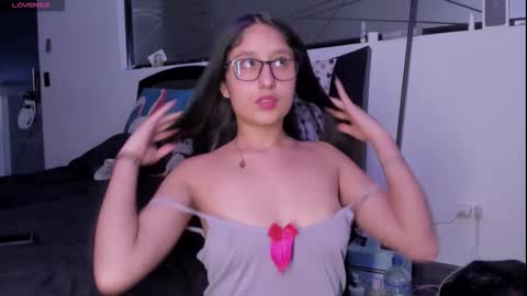 Valentina online show from 5, 3, 2026