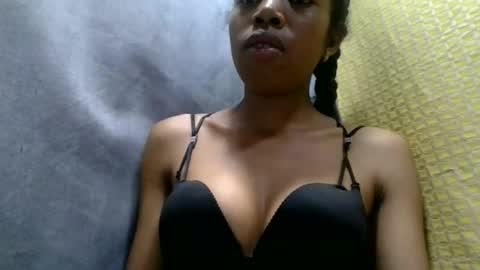 prisca880319 online show from 1, 5, 2026