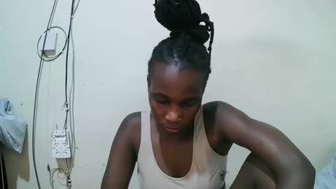 Snapshot of pritty_amber chatting on 1, 5, 2026 pritty_amber online show from 1, 5, 2026