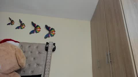 Snapshot of profanared chatting on 27, 12, 2024 Profana Red online show from 27, 12, 2024