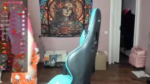 Snapshot of project_hisoka44 chatting on 4, 6, 2026 Di online show from 4, 6, 2026