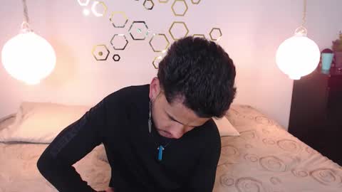 Adris  Juan online show from 2, 11, 2025