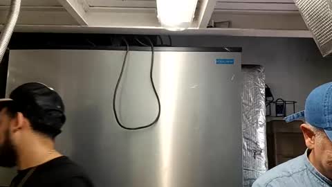 Snapshot of prvive2025 chatting on 25, 9, 2025 prvive2025 online show from 25, 9, 2025