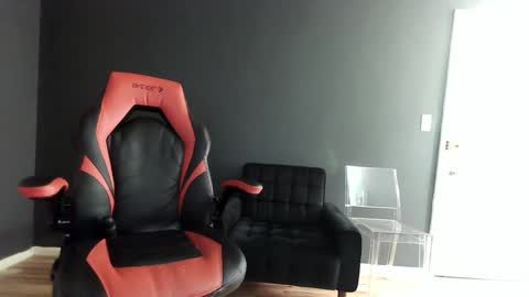 Krystle online show from 3, 1, 2025