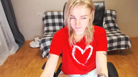 Polly online show from 19, 1, 2025