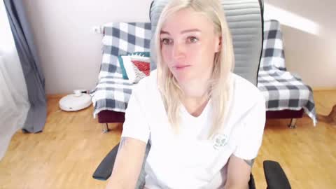 Snapshot of puma_ma chatting on 4, 3, 2026 Polly online show from 4, 3, 2026