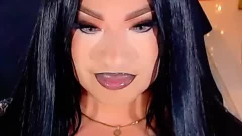   online show from 18, 12, 2025