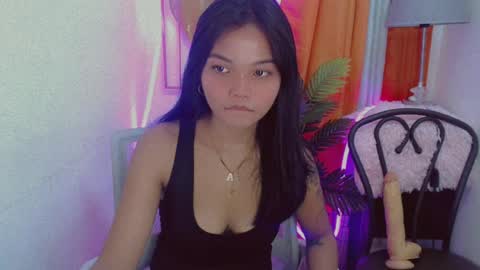 Snapshot of pure_asian_beauty chatting on 30, 7, 2026 zarah online show from 30, 7, 2026