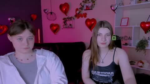 Snapshot of pure_radiance chatting on 15, 2, 2026 Ask me3 online show from 15, 2, 2026