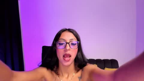 Snapshot of purplemegan chatting on 27, 3, 2026 MEGANNNN online show from 27, 3, 2026