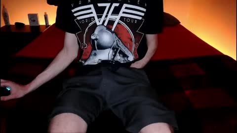 pussylover2182 online show from 19, 4, 2026