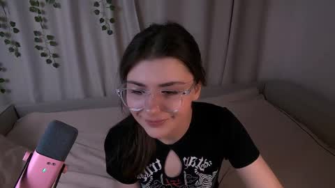 Snapshot of pyro_flerrr chatting on 7, 6, 2026 Ava online show from 7, 6, 2026