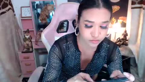 Queen Agatha online show from 6, 11, 2025