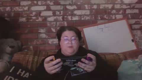 Br4tty Bunny online show from 18, 12, 2025